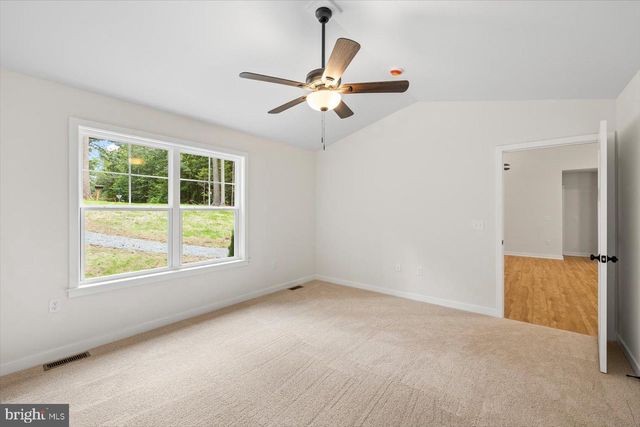 8339 KENNEDY DR, King George, VA 22485