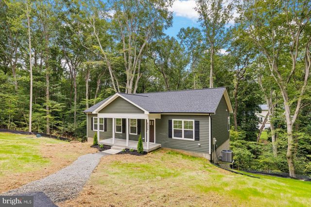 8339 KENNEDY DR, King George, VA 22485