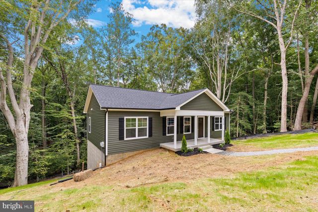 8339 KENNEDY DR, King George, VA 22485