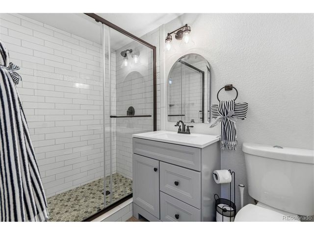 7280 Marshall Rd, Larkspur, CO 80118