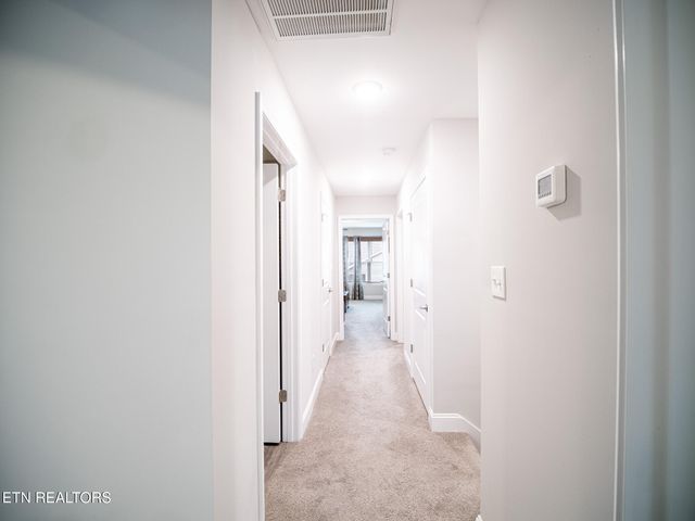 495 Harper Village Way, Lenoir City, TN 37771