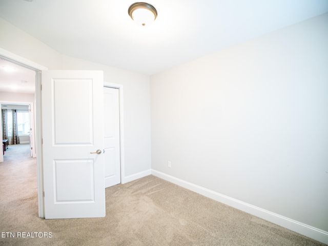 495 Harper Village Way, Lenoir City, TN 37771