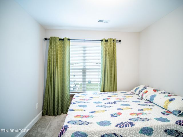 495 Harper Village Way, Lenoir City, TN 37771