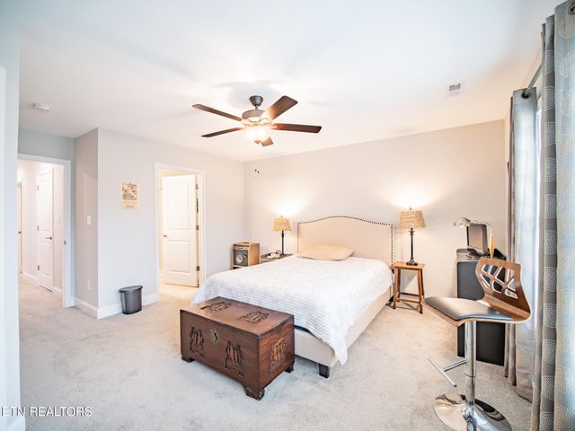 495 Harper Village Way, Lenoir City, TN 37771