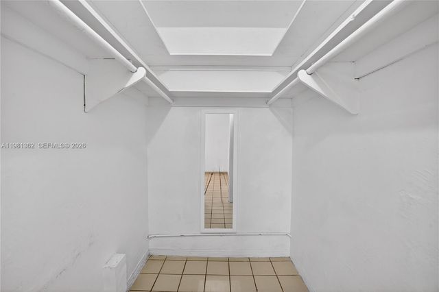 1600 S Le Jeune Rd 6, Coral Gables, FL 33134