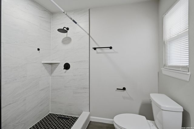 611 N San Ignacio Ave, San Antonio, TX 78228