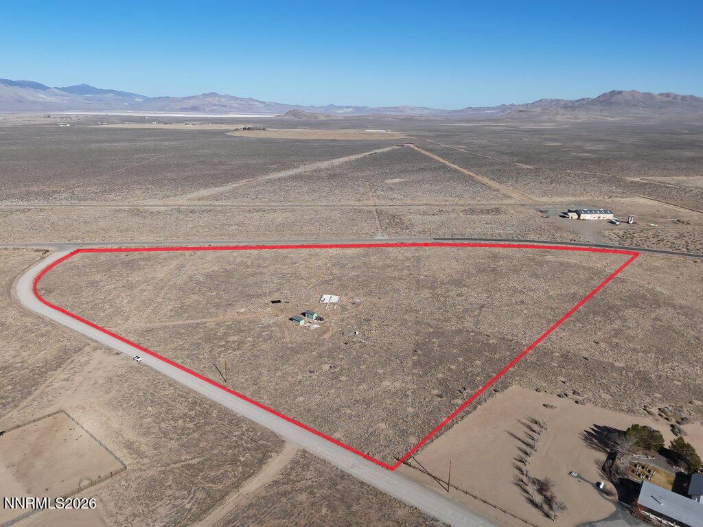 Image 5 of property listing at 100 Star View Lane, Smith Valley, NV 89430