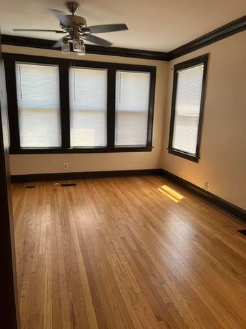 7130 S Hermitage Avenue, Chicago, IL 60636