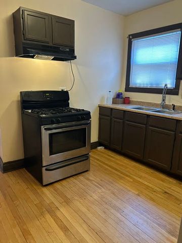 7130 S Hermitage Avenue, Chicago, IL 60636