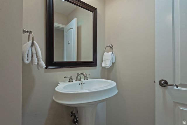 812 E 18TH AVE, Salt Lake City, UT 84103