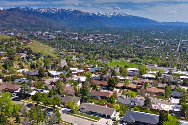 812 E 18TH AVE, Salt Lake City, UT 84103