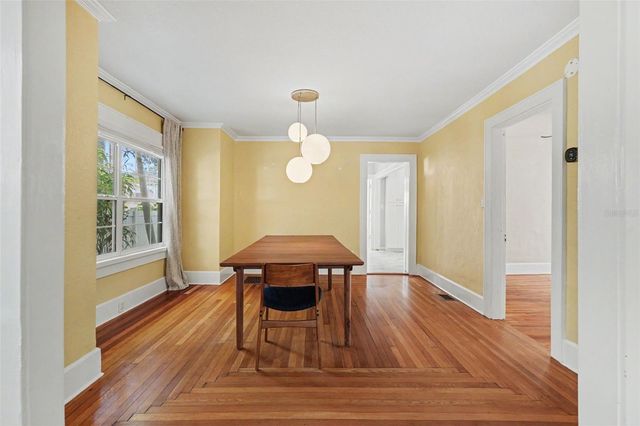 857 21ST AVENUE N, St Petersburg, FL 33704