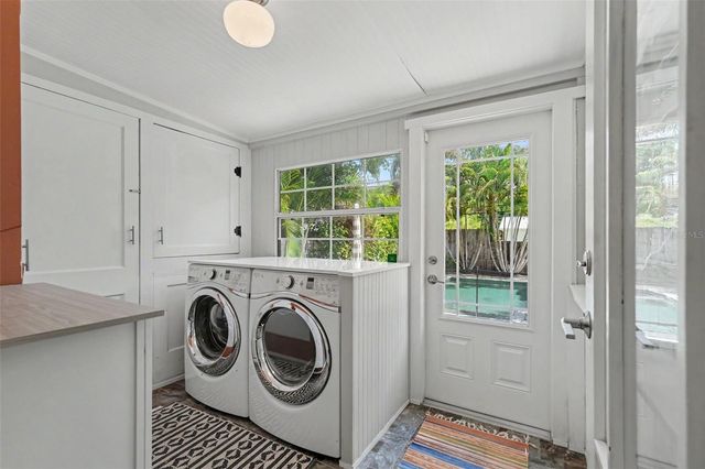 857 21ST AVENUE N, St Petersburg, FL 33704
