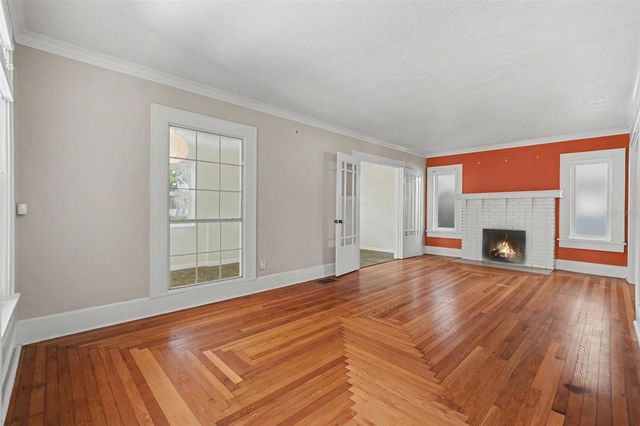 857 21ST AVENUE N, St Petersburg, FL 33704
