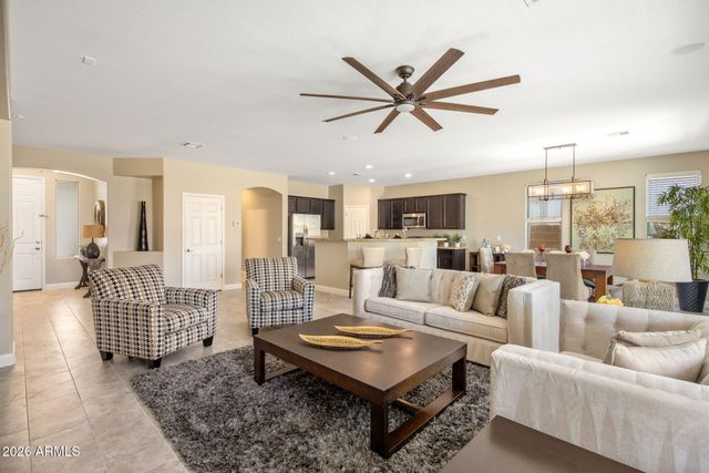 2122 W IAN Drive, Phoenix, AZ 85041