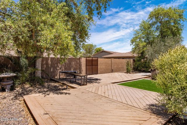 2122 W IAN Drive, Phoenix, AZ 85041