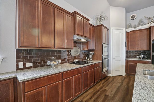 210 Barton Run DR, Georgetown, TX 78628