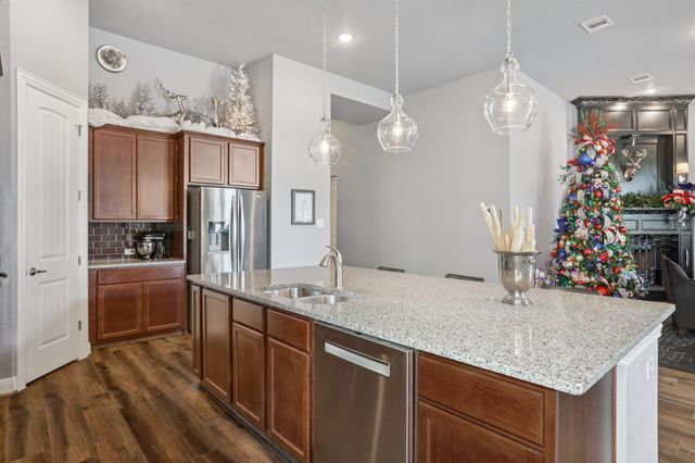 210 Barton Run DR, Georgetown, TX 78628