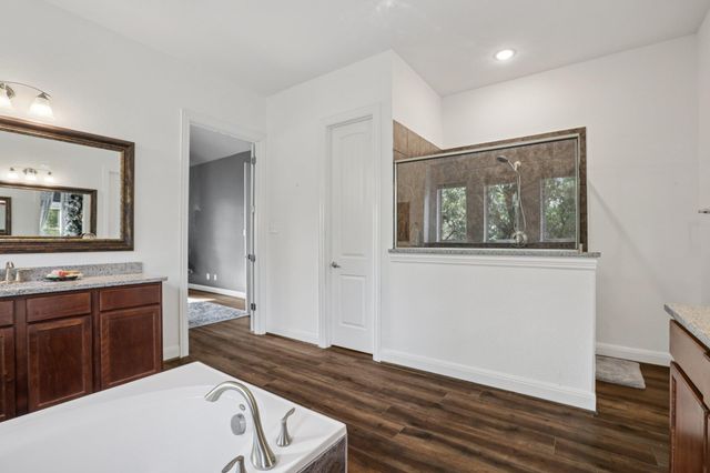 210 Barton Run DR, Georgetown, TX 78628