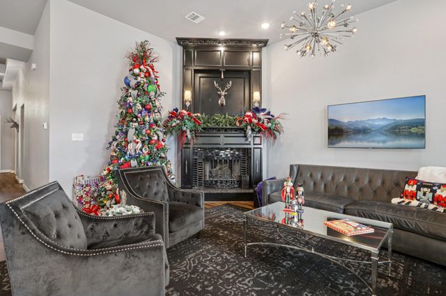 210 Barton Run DR, Georgetown, TX 78628