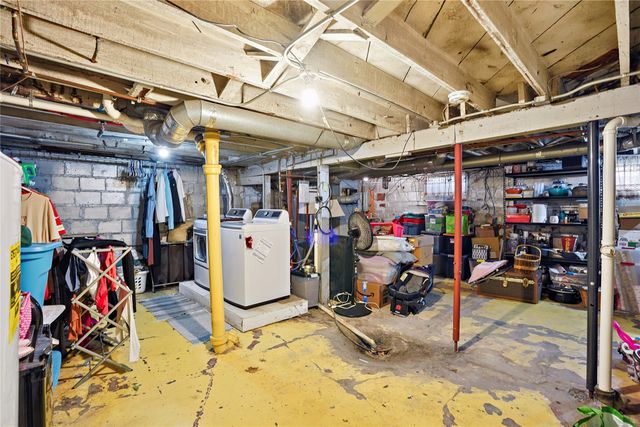 1107 Morton Avenue, Des Moines, IA 50316