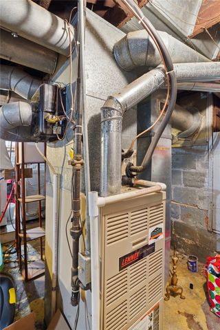 1107 Morton Avenue, Des Moines, IA 50316