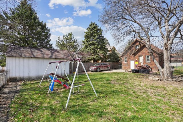 1107 Morton Avenue, Des Moines, IA 50316