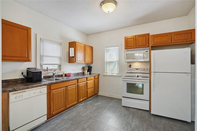 1107 Morton Avenue, Des Moines, IA 50316