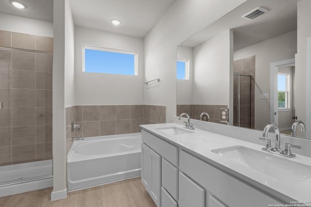 8107 CHAMPION CREEK, San Antonio, TX 78252