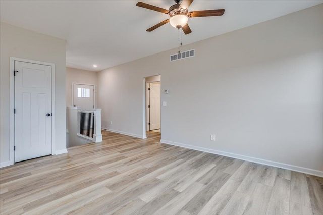 1603 N Wildflower Ct, Andover, KS 67002