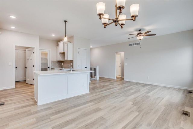 1603 N Wildflower Ct, Andover, KS 67002