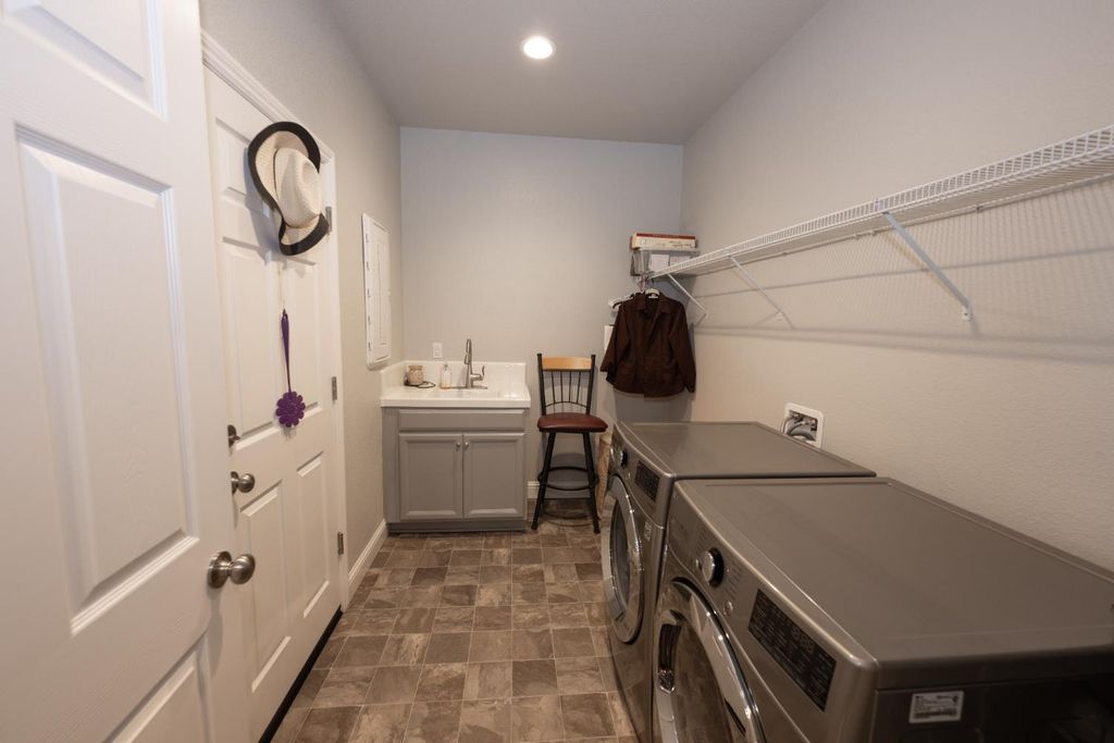 Image 19 of property listing at 7330 E Princeton Avenue, Fresno, CA 93737