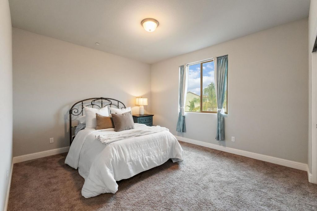 Image 28 of property listing at 7330 E Princeton Avenue, Fresno, CA 93737