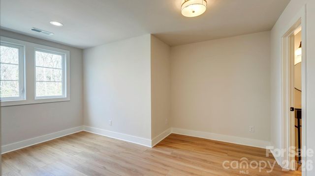 1352 Briar Creek Road, Charlotte, NC 28205