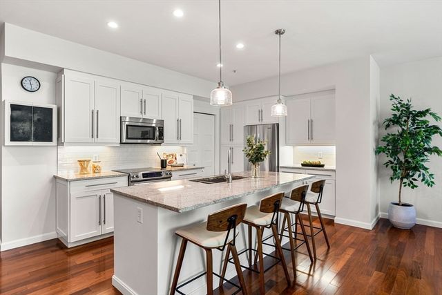 40 Nouvelle Way N241, Natick, MA 01760