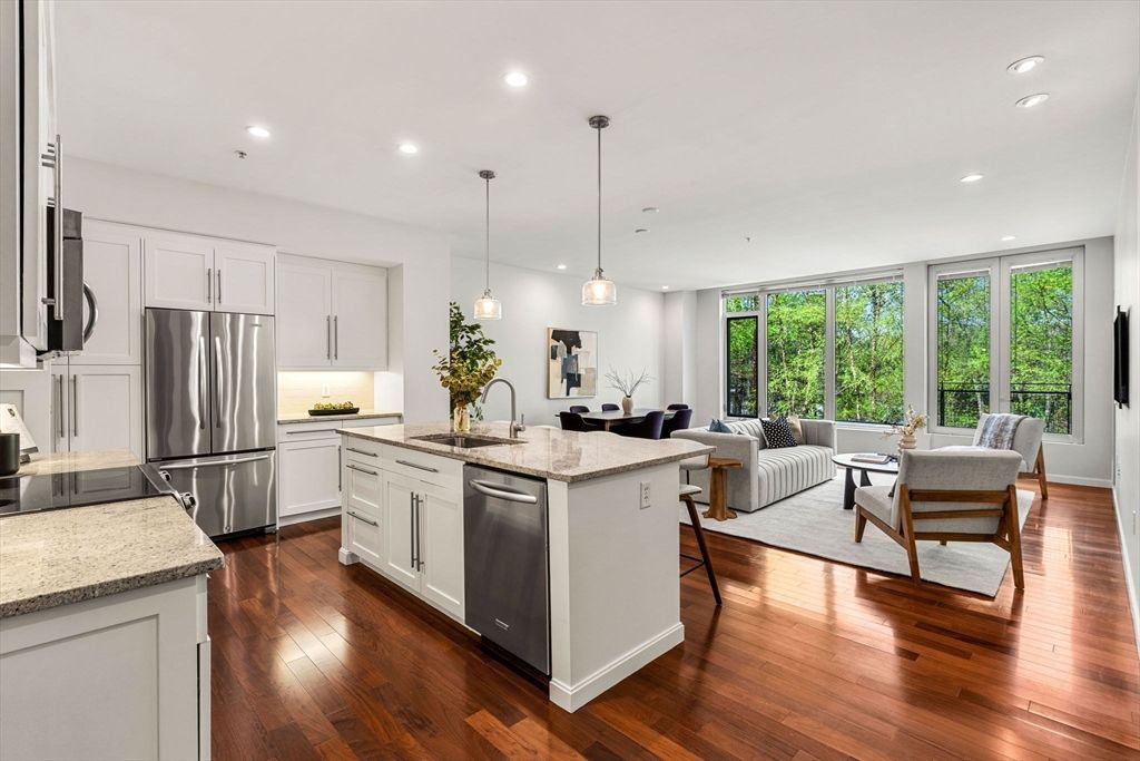40 Nouvelle Way N241, Natick, MA 01760