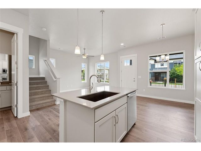 420 High Point Dr A-104, Longmont, CO 80504