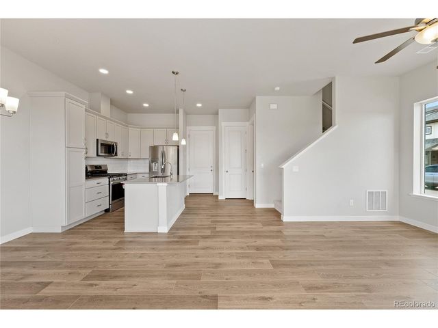 420 High Point Dr A-104, Longmont, CO 80504