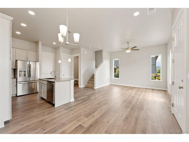 420 High Point Dr A-104, Longmont, CO 80504