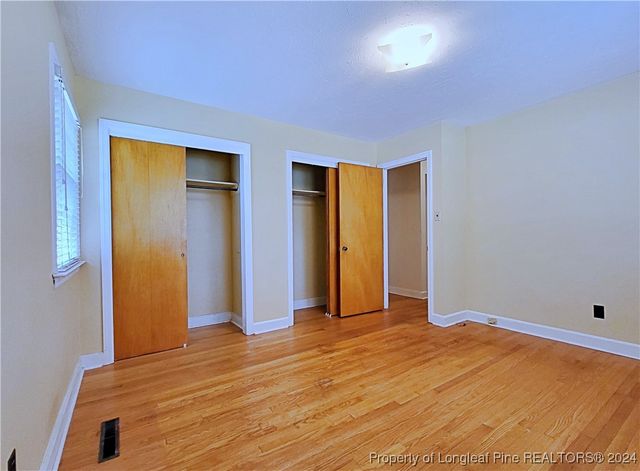 1911 Seabrook Road, Fayetteville, NC 28301