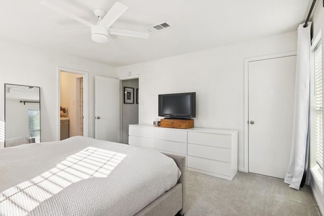 525 W 30th Street, Houston, TX 77018