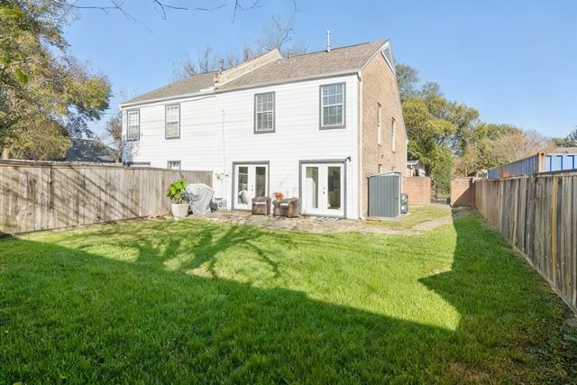 525 W 30th Street, Houston, TX 77018