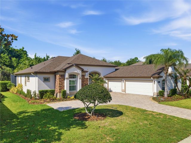 8747 BONICA PLACE, Land O Lakes, FL 34637