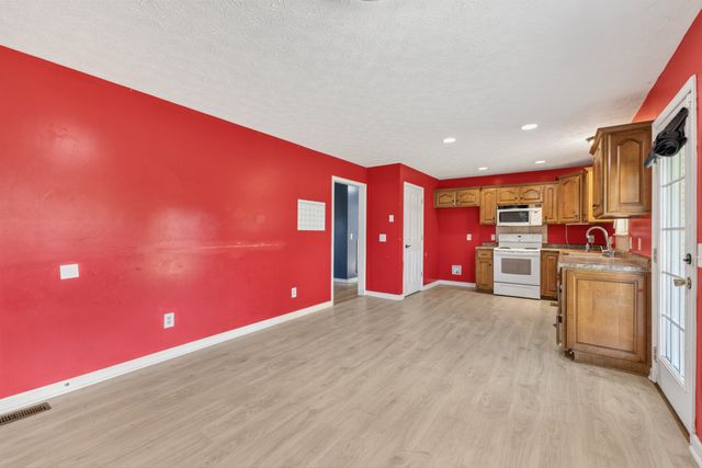 152 Mason St, Portland, TN 37148