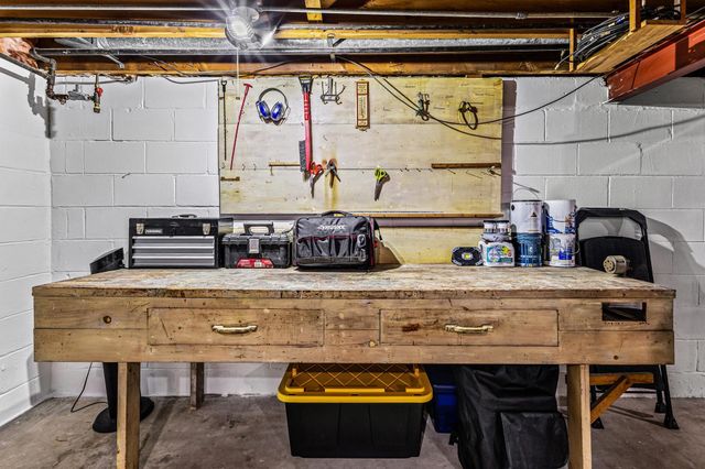 1419 Wynne Avenue, Saint Paul, MN 55108