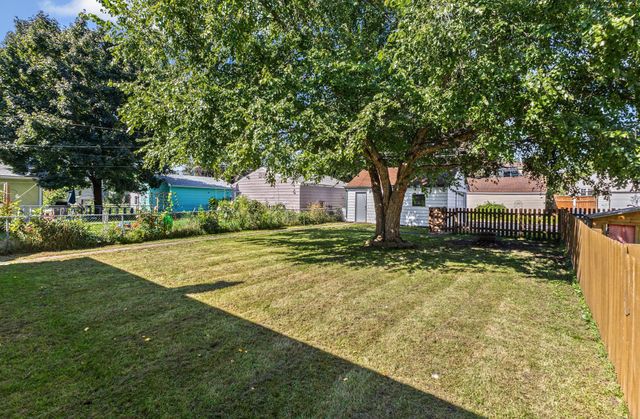 1419 Wynne Avenue, Saint Paul, MN 55108