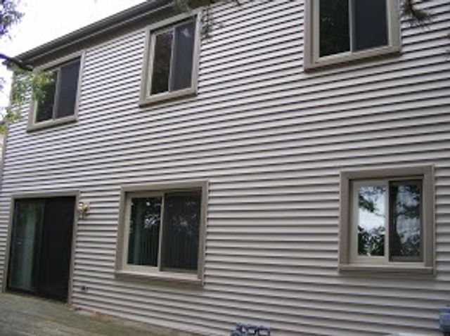 330 E Forest Knoll Drive, Palatine, IL 60074
