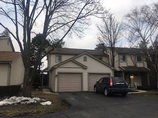 330 E Forest Knoll Drive, Palatine, IL 60074
