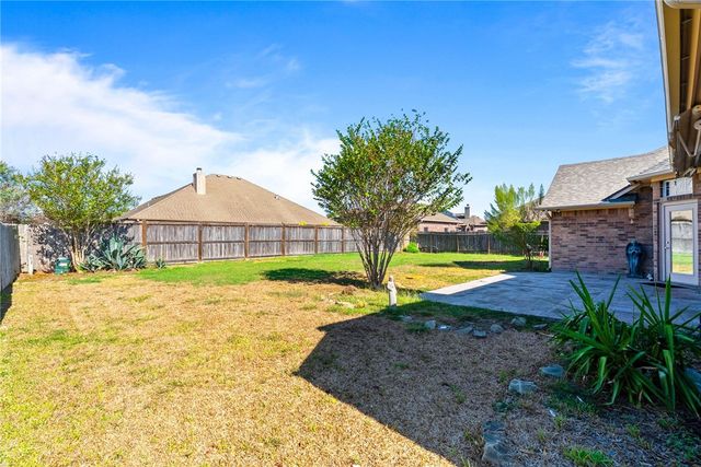7609 Loire Blvd, Corpus Christi, TX 78414