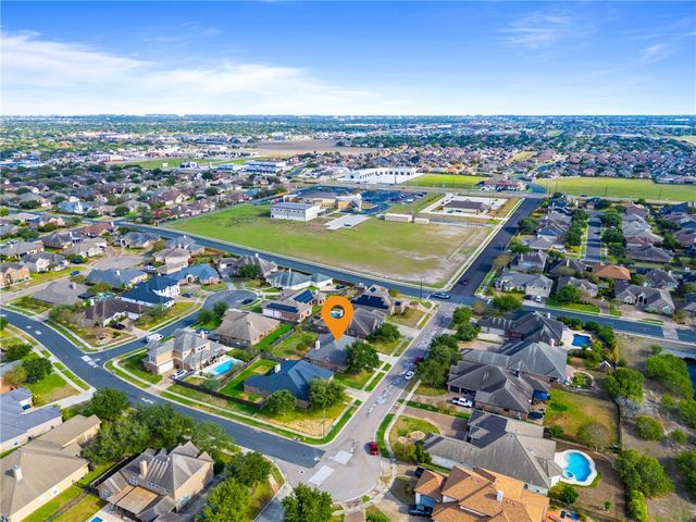 7609 Loire Blvd, Corpus Christi, TX 78414